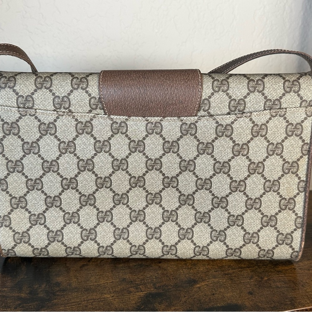 Gucci Beige Brown Monogram Crossbody Bag - Picture 2 of 14